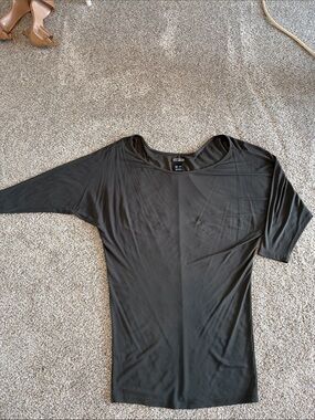 Women’s Colcci Dark Olive Green Long Dolman Sleeve Top size Small